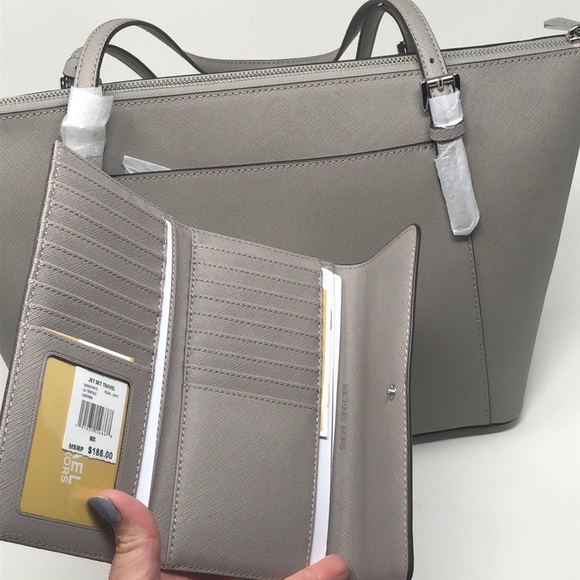 NWT Michael Kors bundle Ciara + wallet - Picture 7 of 7